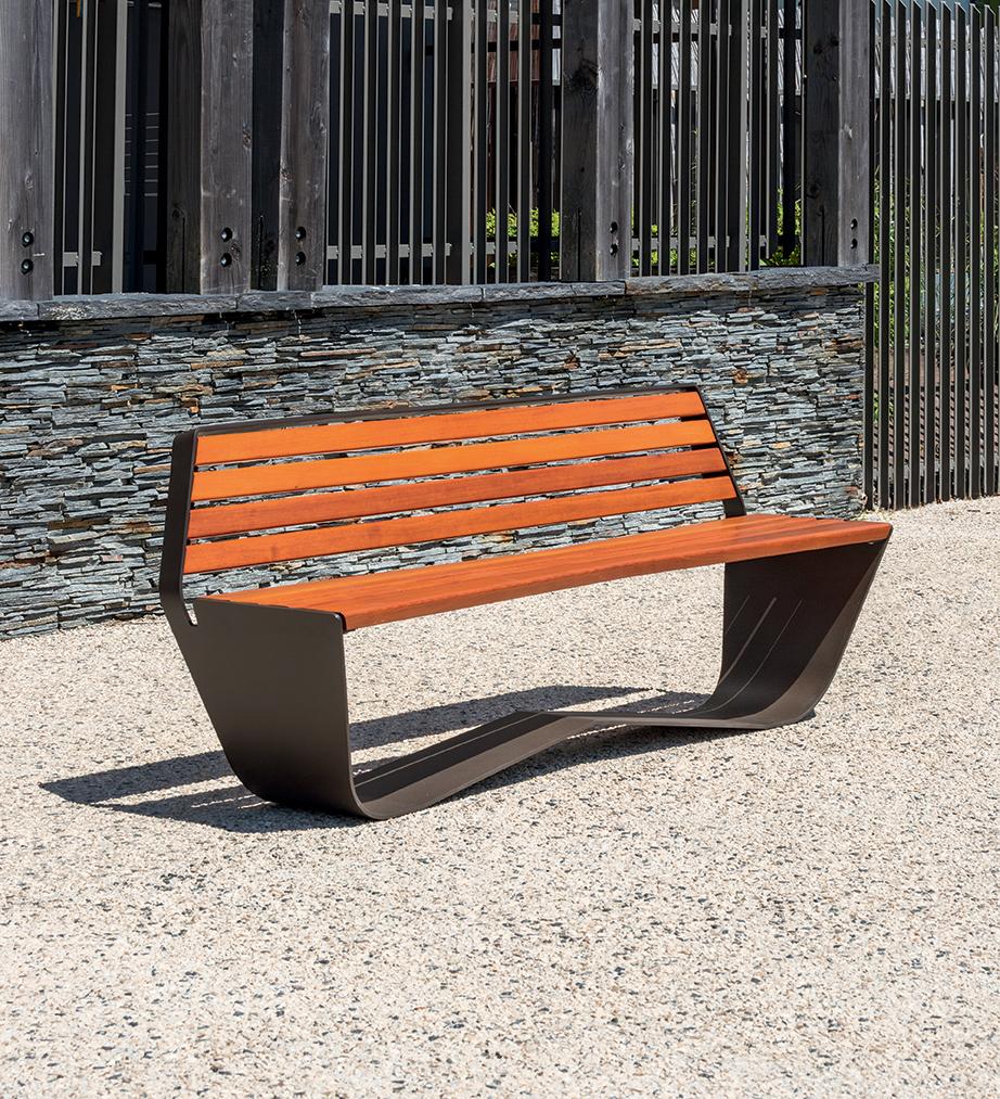 Karma, a singular bench